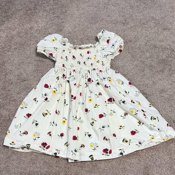 Gap x Doen Floral Smocked Dress Size 5 - www.rajagirimanappuram.com